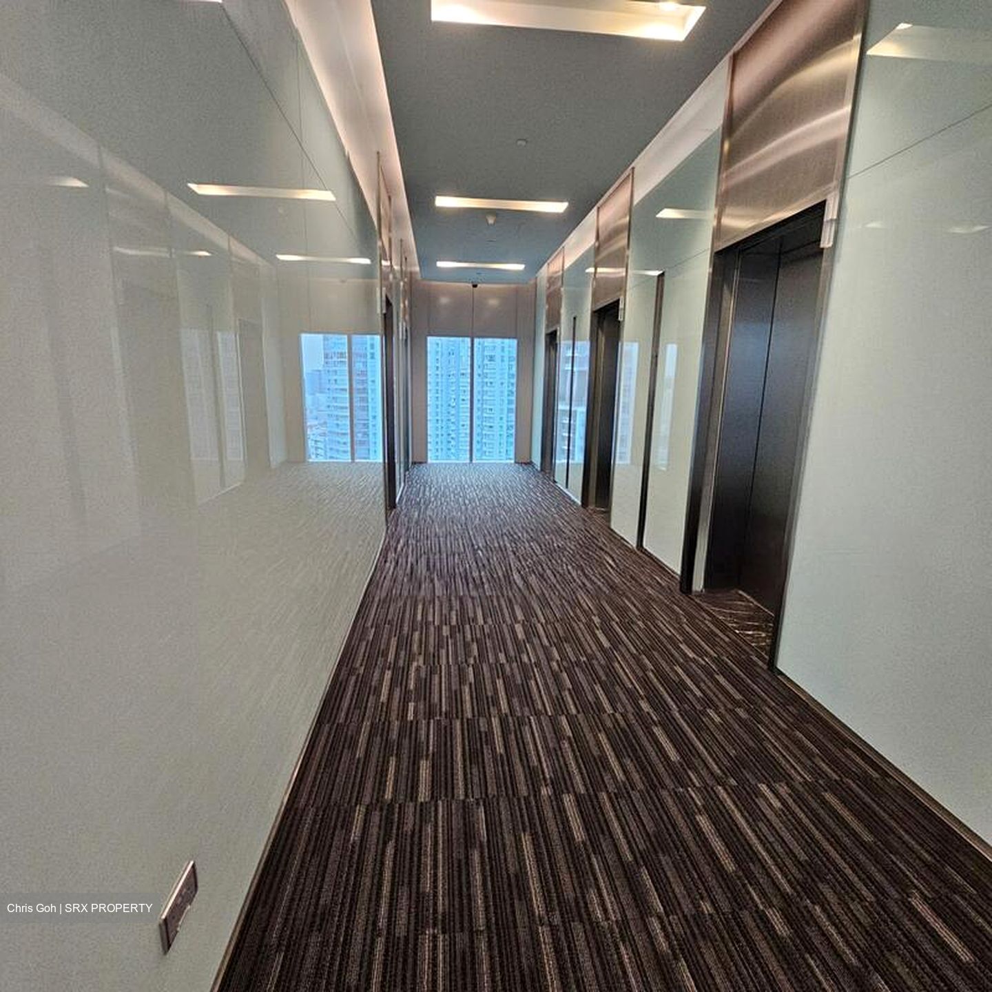 Arc 380 (D8), Office #495526671
